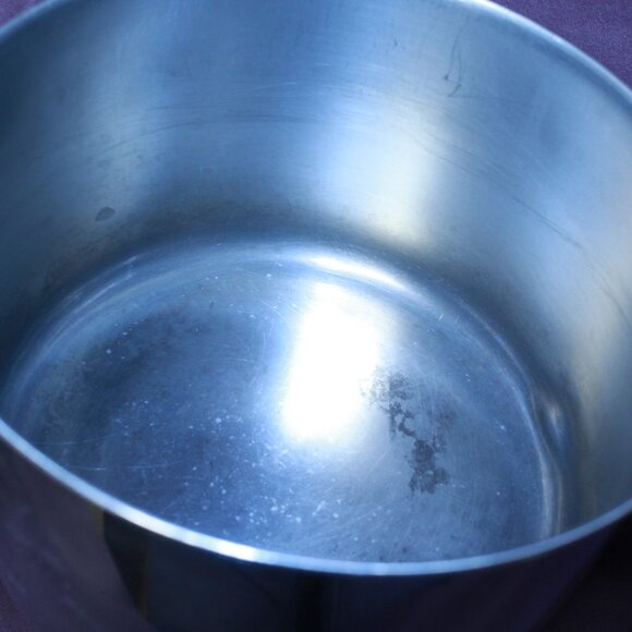 Revere Ware 1801 Copper Bottom 3 Quart Saucepan With Lid - Clinton, ILL - Picture 11 of 13